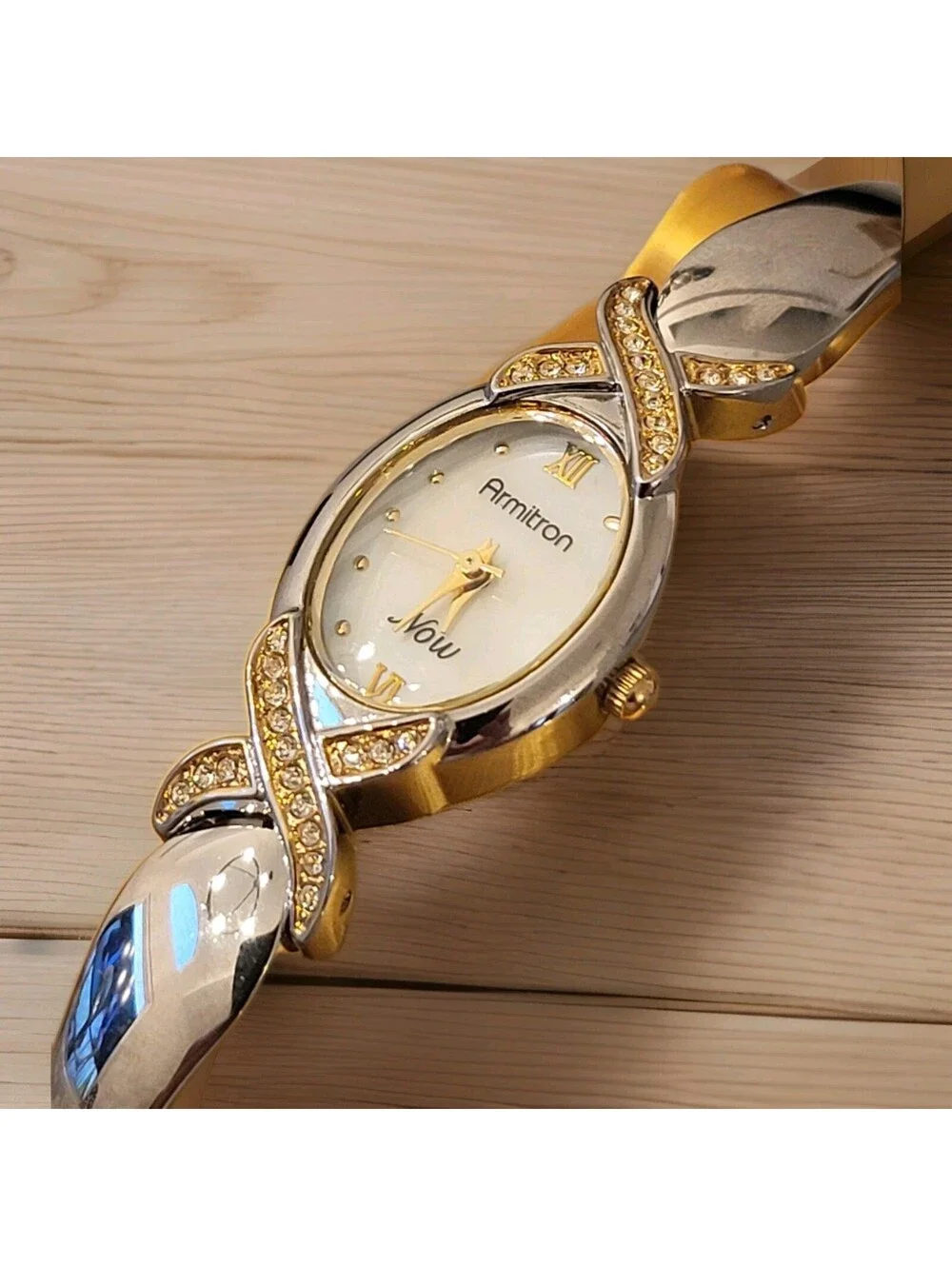 Armitron Now Watch Women 20mm Silver Oval MOP Dial Crystals New Battery 7.25